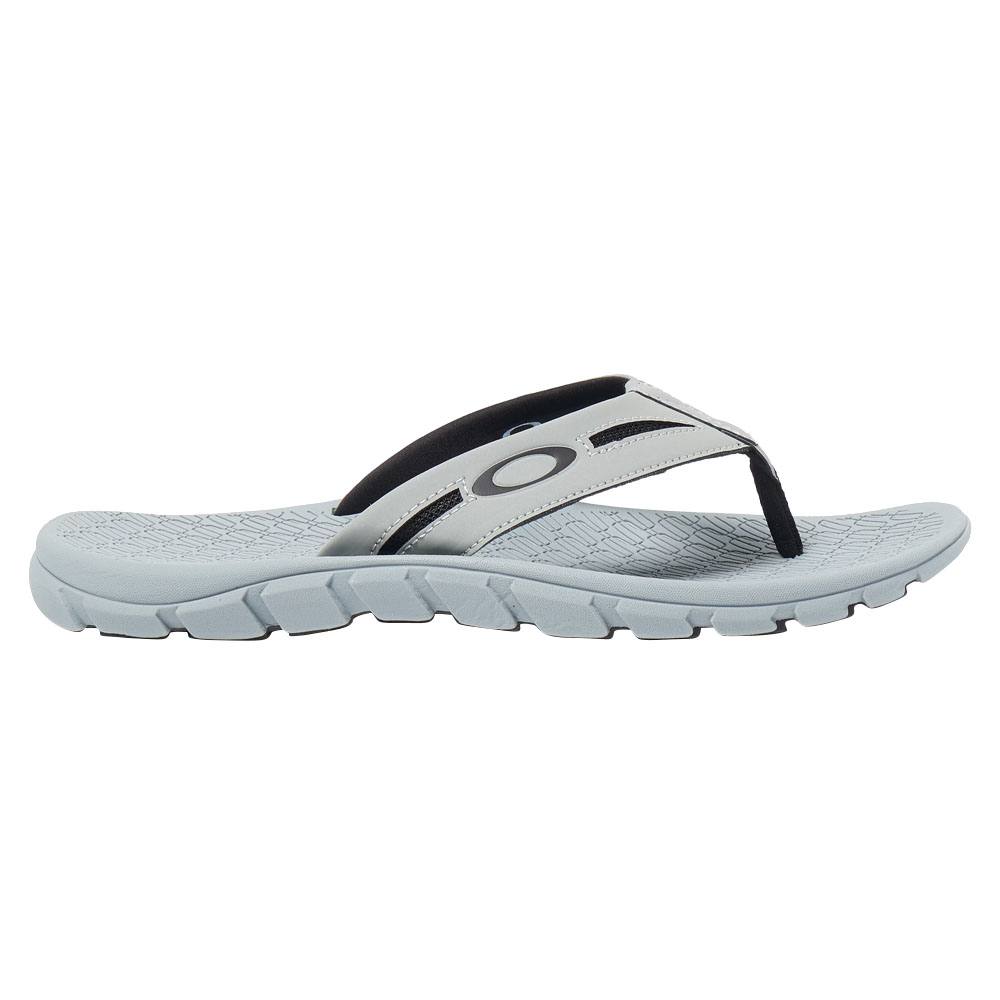 Oakley Operative 2.0 Golf Sandals 2023