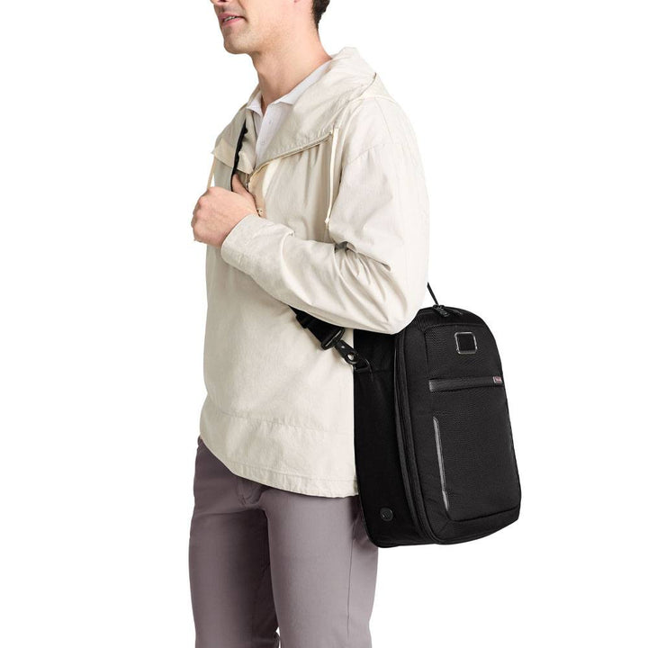 TUMI Golf Shoe Bag 2024