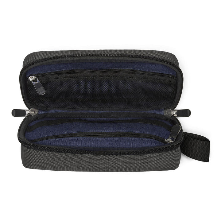 Club Glove Pro Dopp Kit