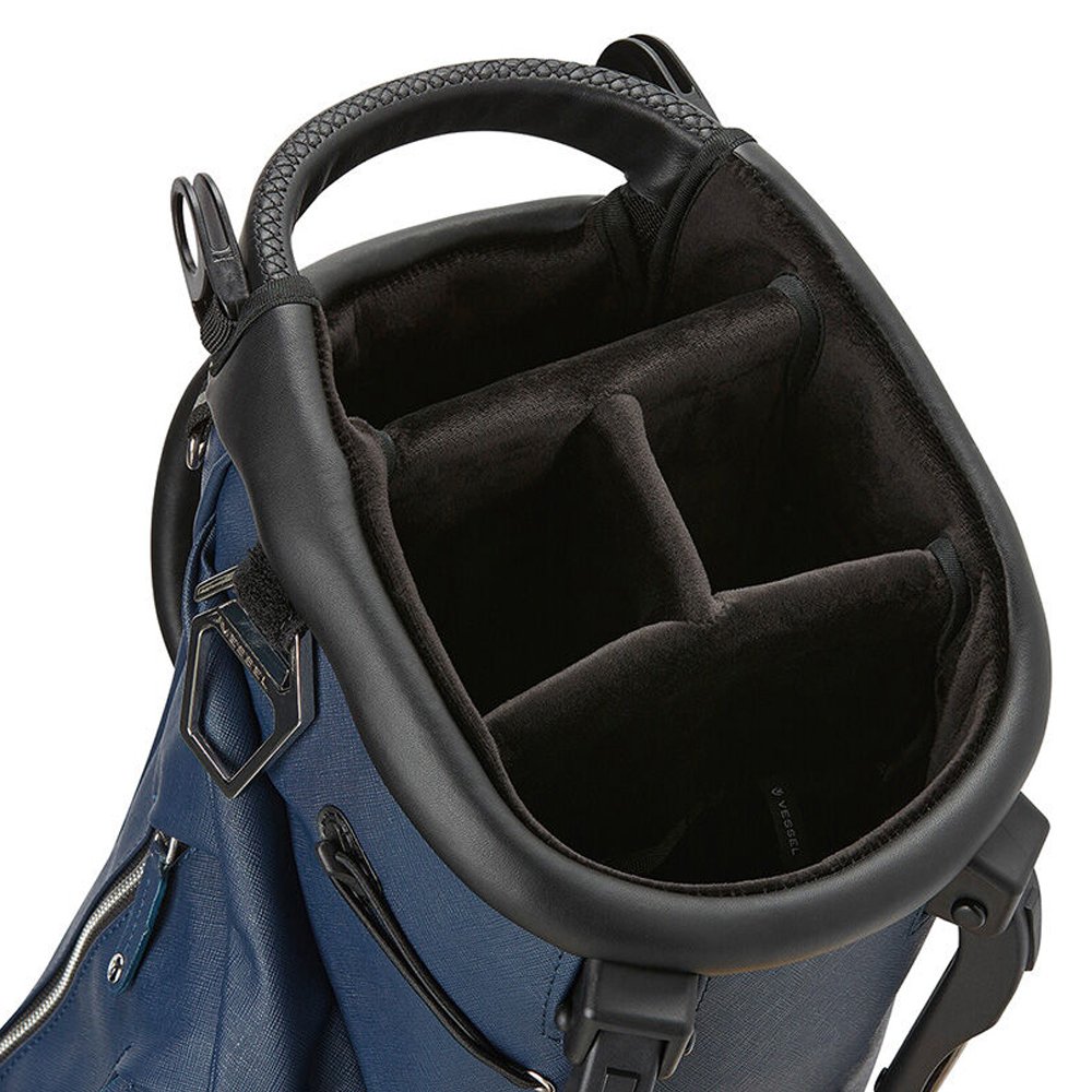 TaylorMade Vessel Lite Lux Premium Stand Bag 2022